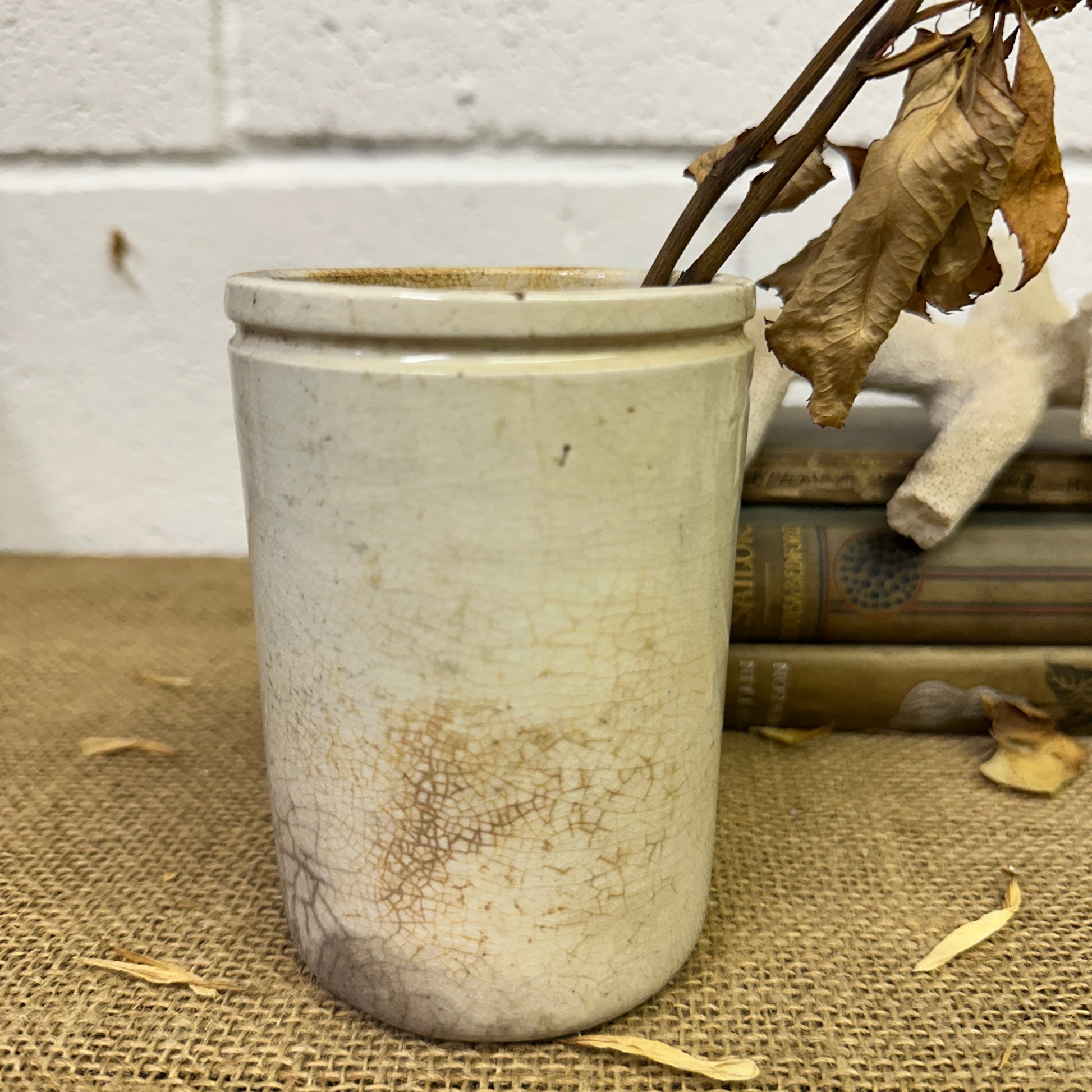 Stoneware Dundee Marmalade Jar Pot - The Blind Mole