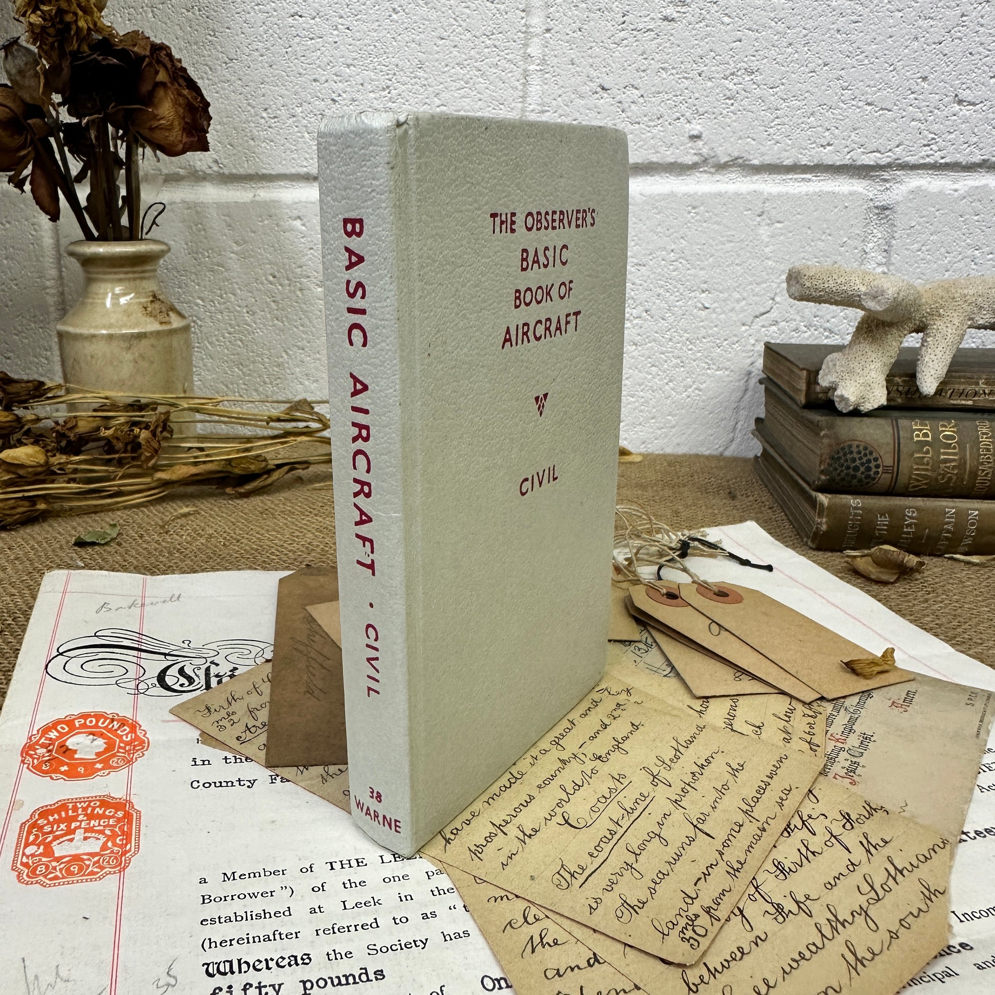 The observer’s book Basic Book of Aircraft Civil - Tile Top to Bottom - The Blind Mole