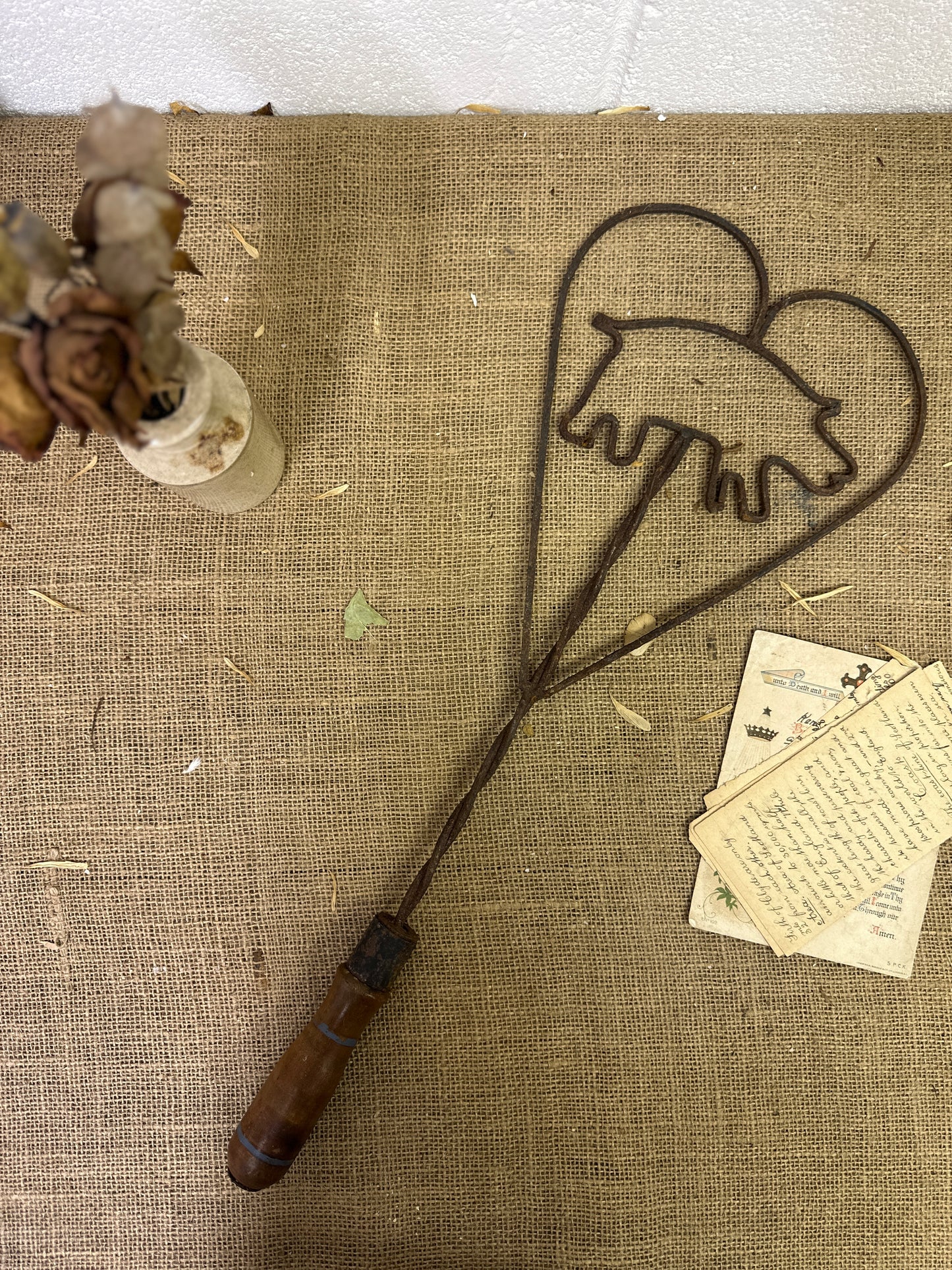 Metal Rug Beater Pig