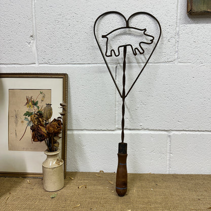 Metal Rug Beater Pig