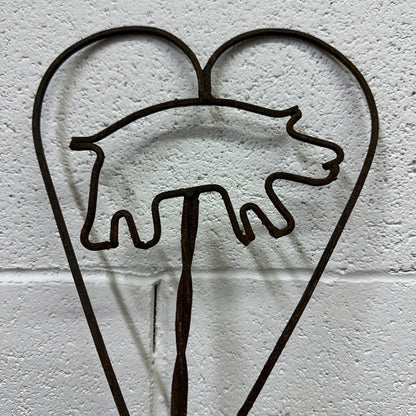 Metal Rug Beater Pig