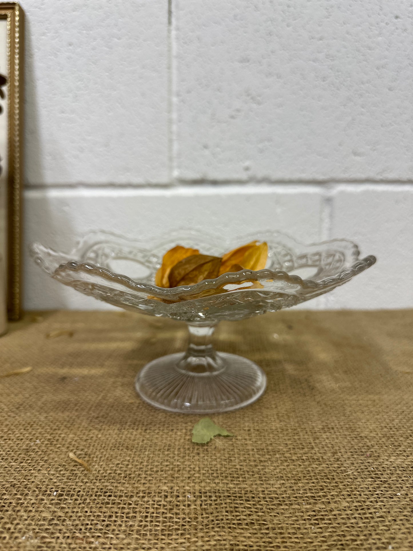 Ruffled Edge Glass Cake Stand Bowl