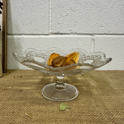 Ruffled Edge Glass Cake Stand Bowl