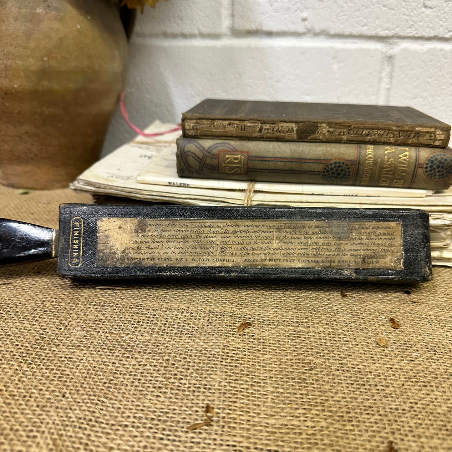 Vintage Razor Graduating Strop