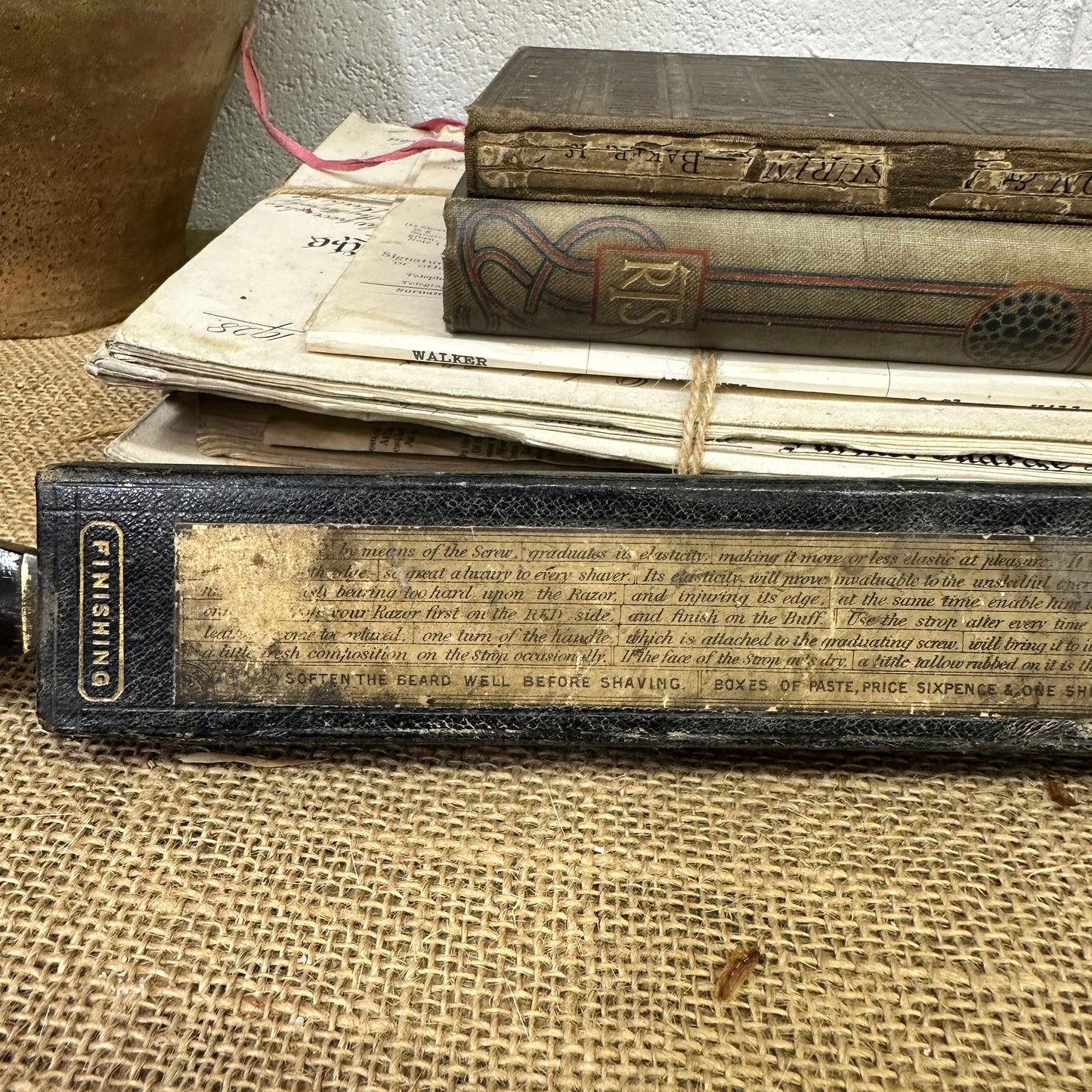 Vintage Razor Graduating Strop