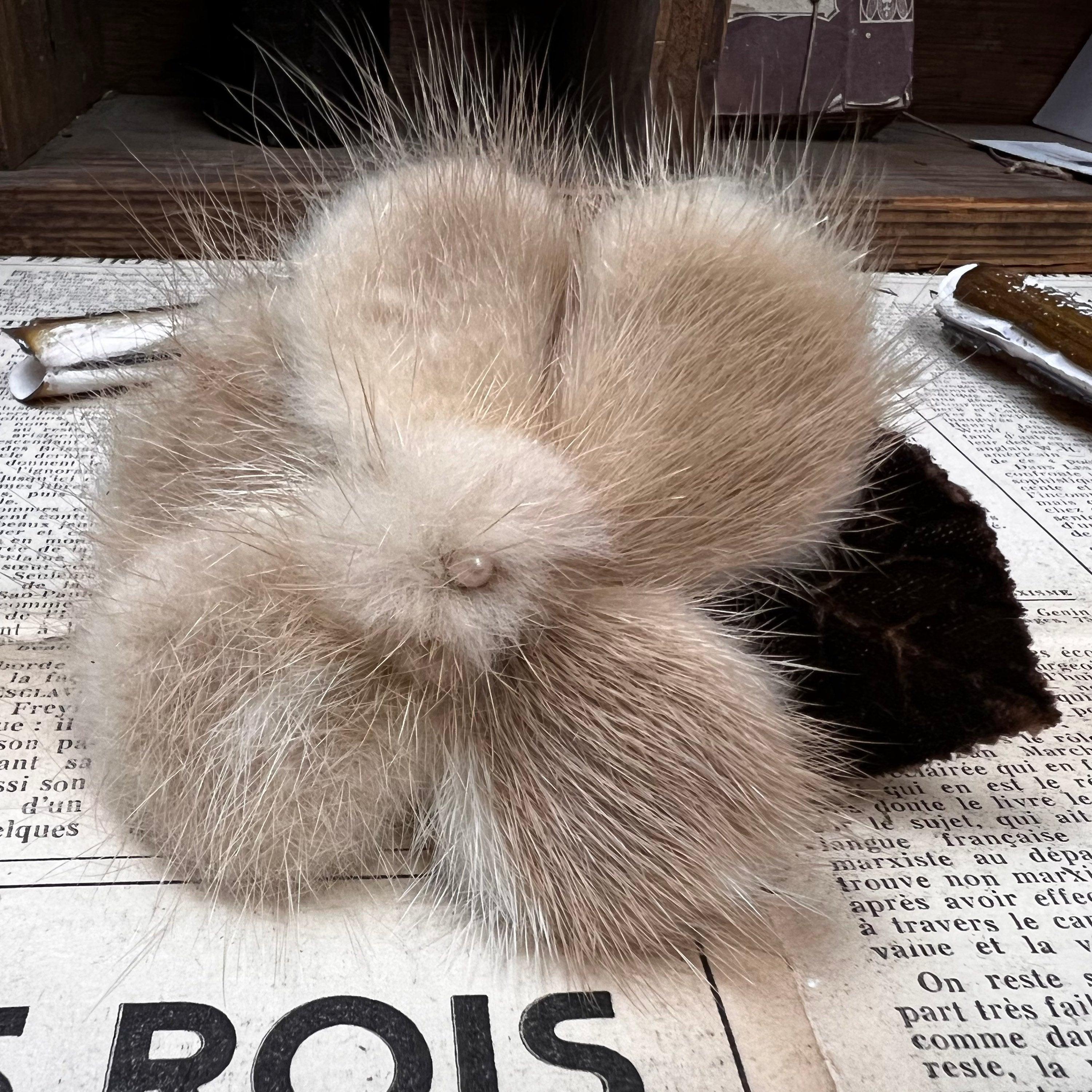 Fur brooch shop