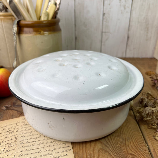 Vintage White Round Roasting Dish with Lid & Blue Trim