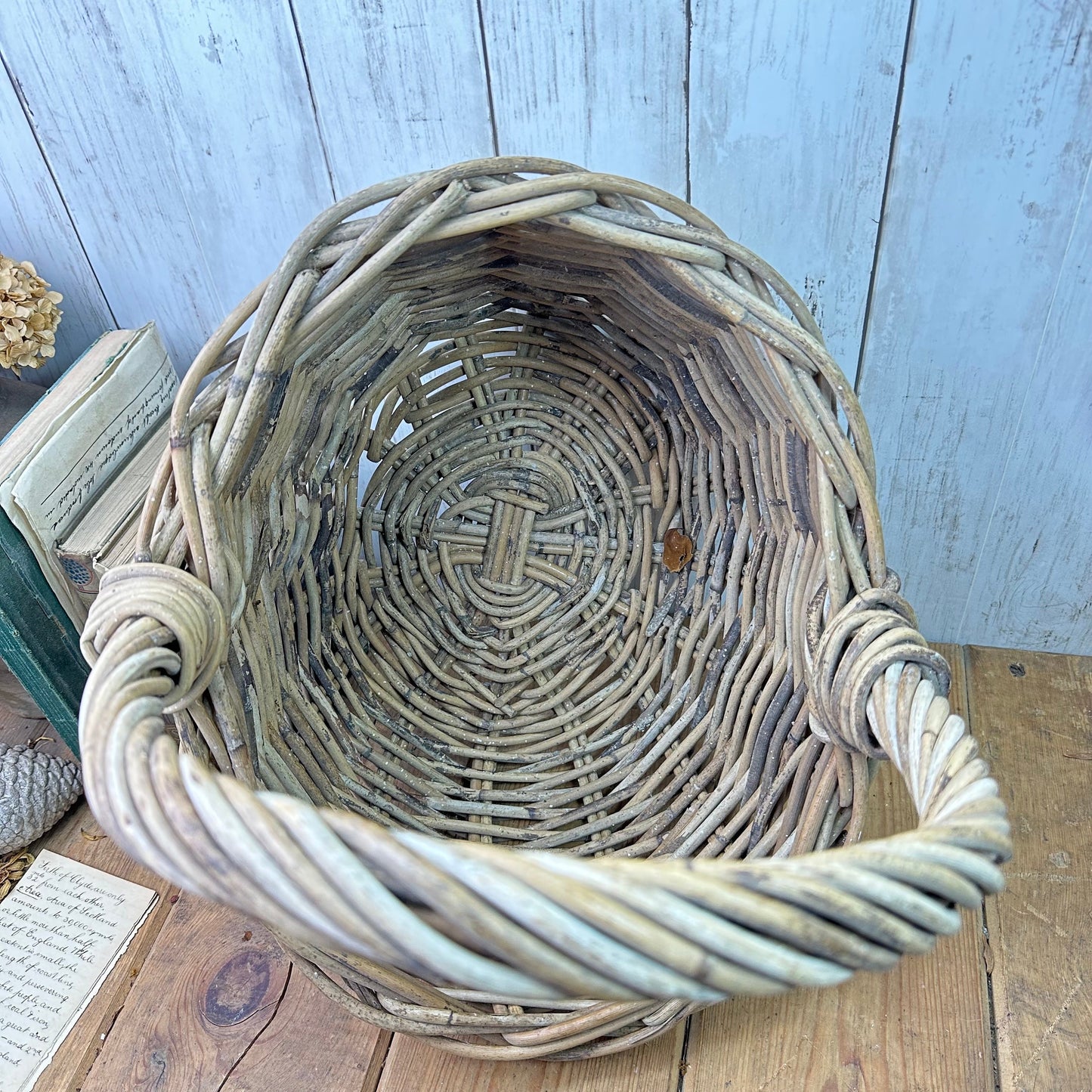 Vintage wicker hand woven basket* - The Blind Mole