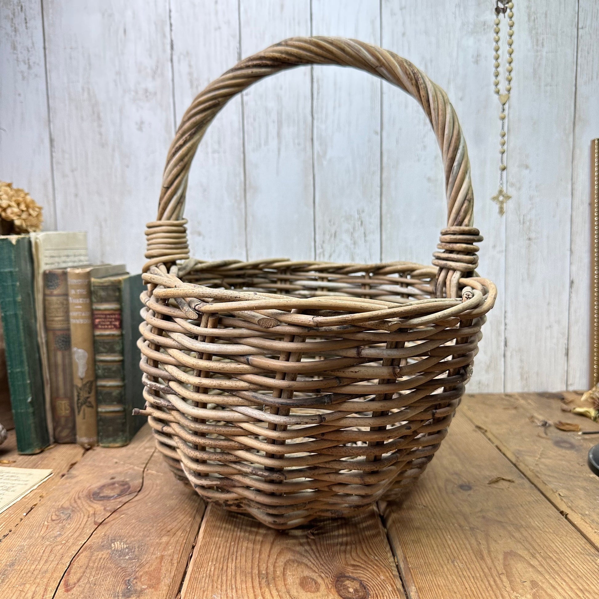 Vintage wicker hand woven basket* - The Blind Mole