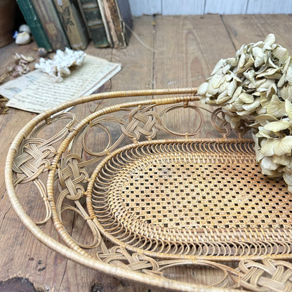 Small Mid Century Woven Boho Tiki Tray / Basket