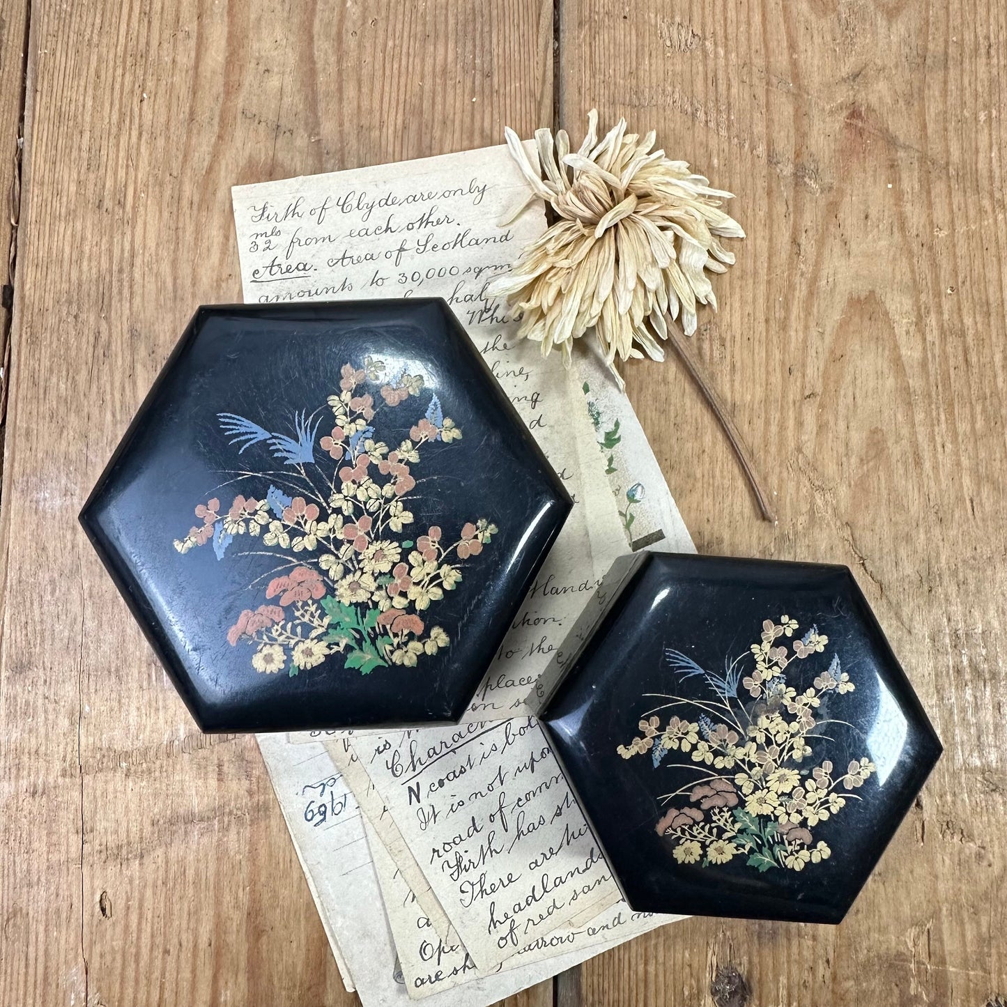 Pair of Oriental Trinket Lidded Pots - Floral Design