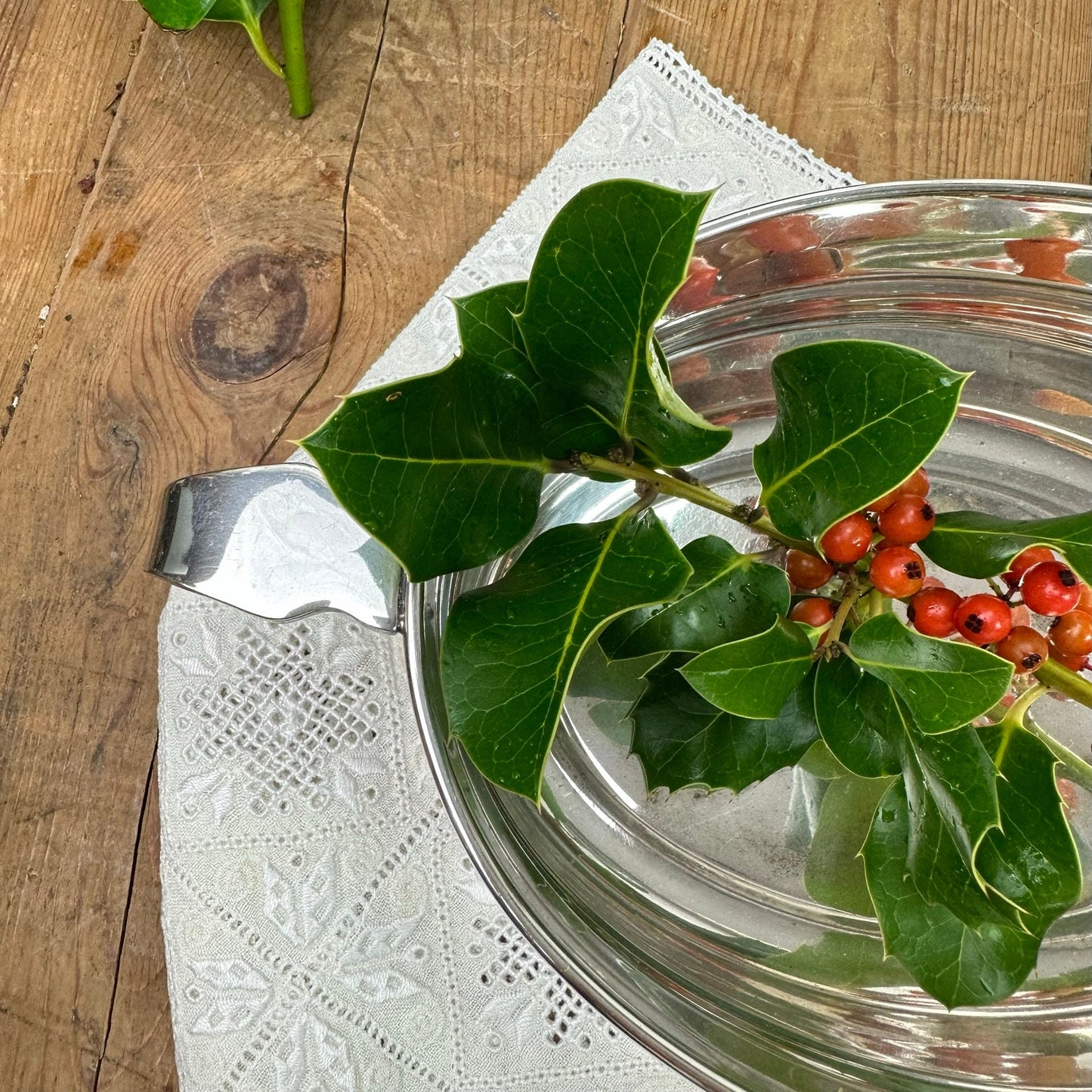 Stunning Sliver Plated Twin Handled Serving Dish Fruit Bowl