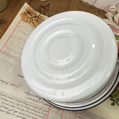 Vintage White Round Roasting Dish with Lid & Handles Blue Trim