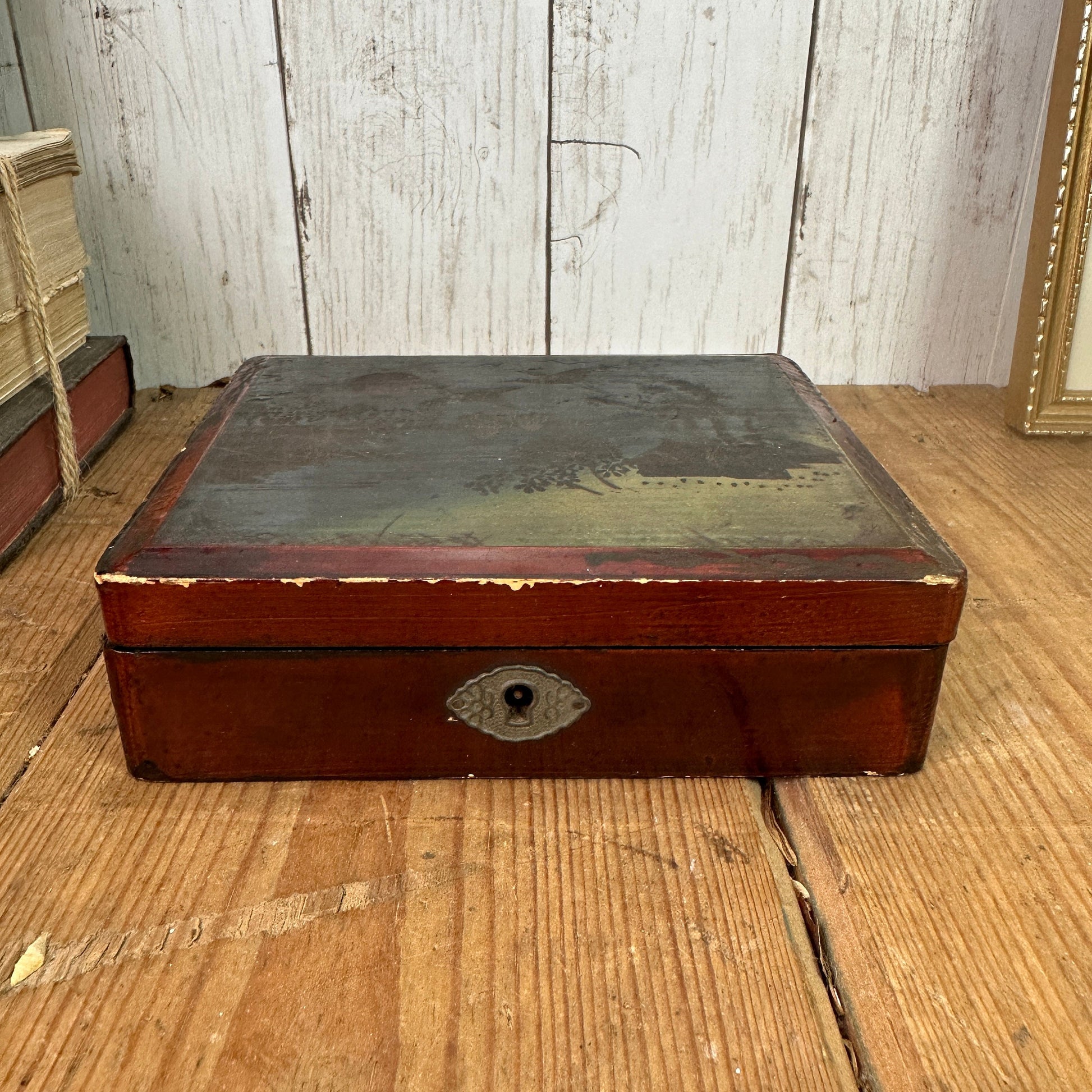 Red Wooden Oriental Keepsake Jewellery Box